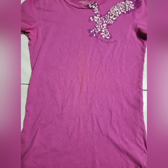 American Eagle T-Shirt - Picture 3 of 3